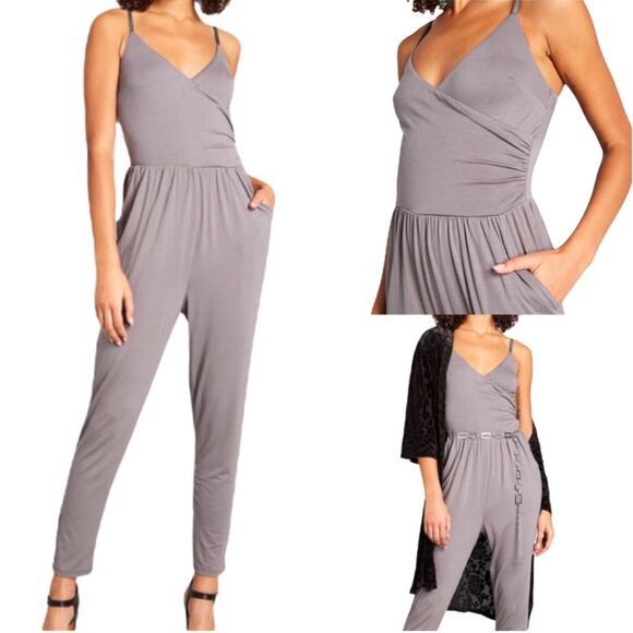 NWT Modcloth Slicker Than Your Average Jumpsuit Gray Size XXS Adjustable Straps - Picture 1 of 9